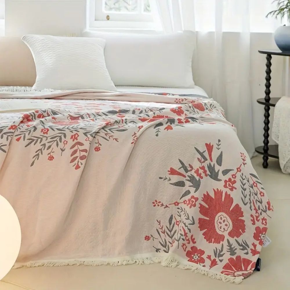 Versailles-Inspired Reversible Floral Blanket — product feature detail