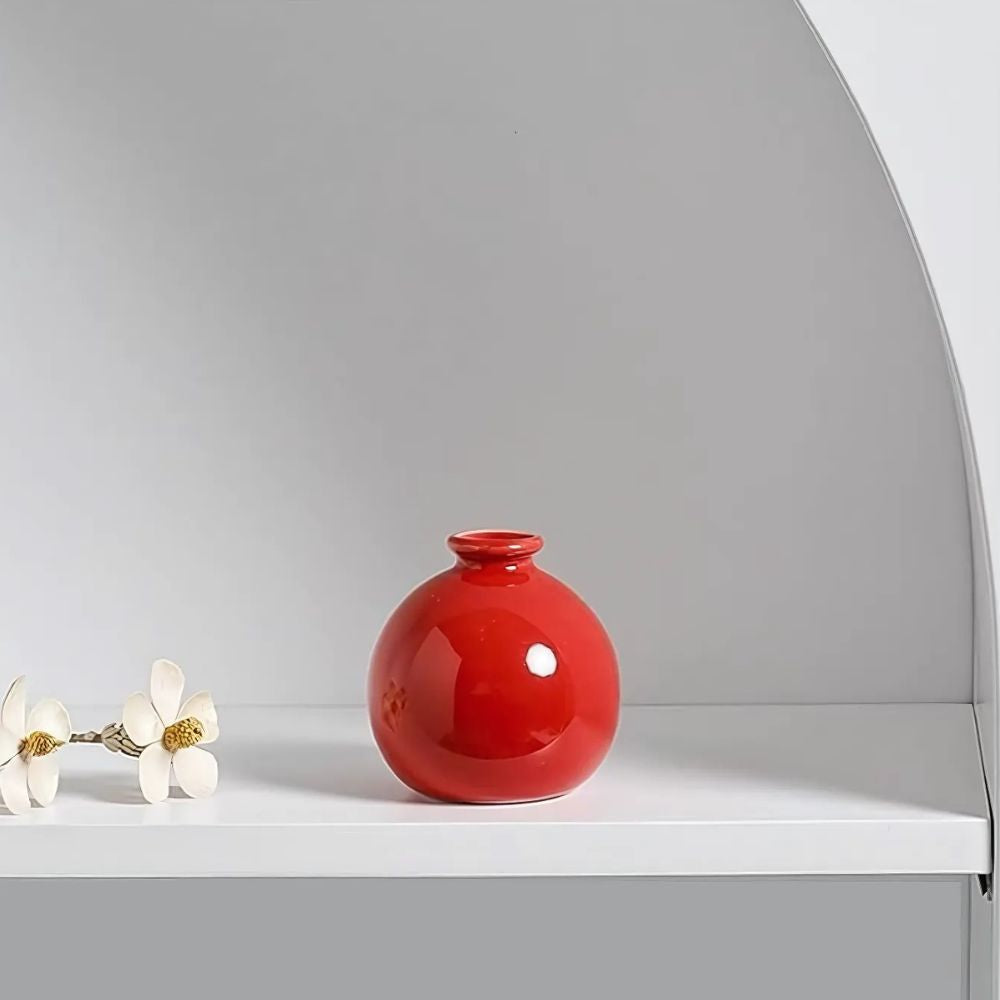 Puffy Pout Vase — size and scale reference