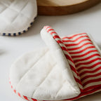 Striped Heat-Resistant Kitchen Mitts — product close-up
