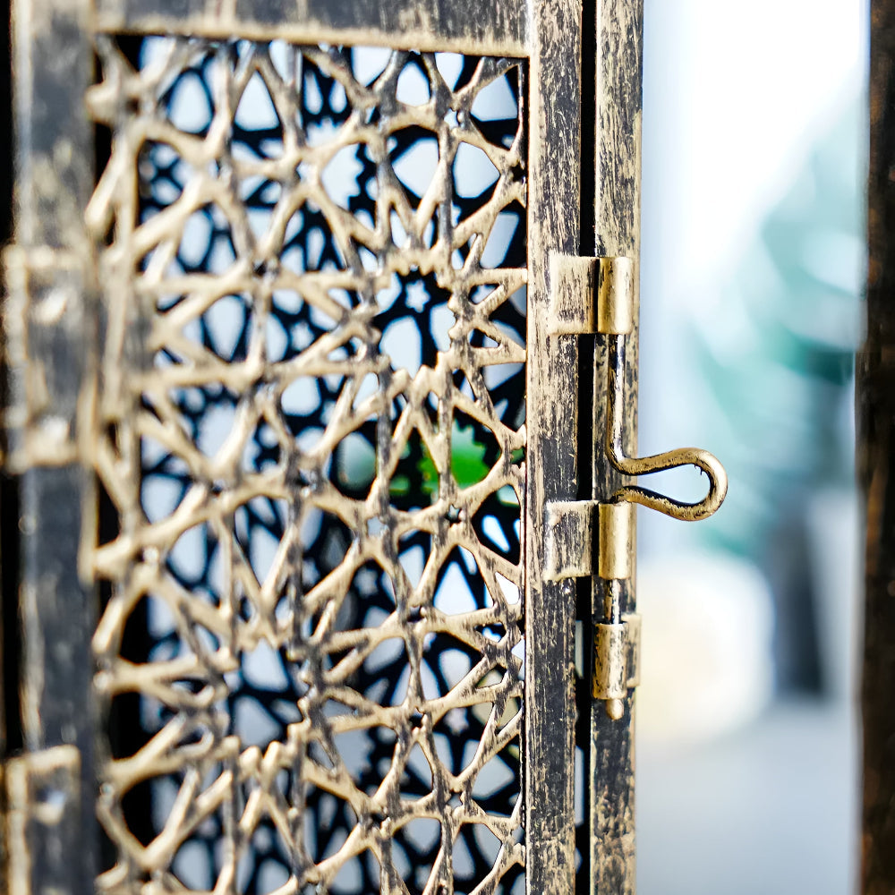 Antique Charm Candle Holder — lifestyle shot