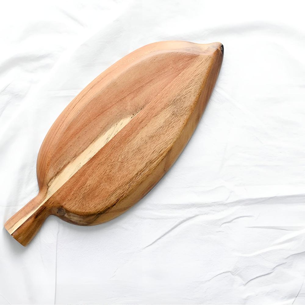 Leaf-Shaped Wooden Serving Plate — product feature detail