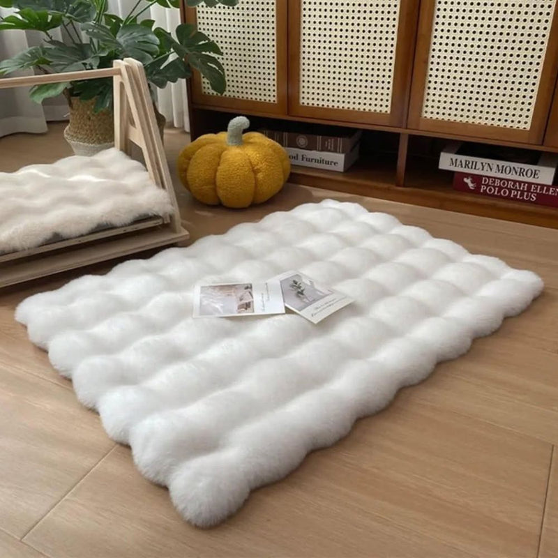 Plush Faux Fur Pet Mat – Non-Slip Microfiber Dog & Cat Bed, Machine Washable