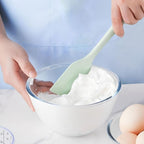 Flexible Silicone Spatula Set — lifestyle shot