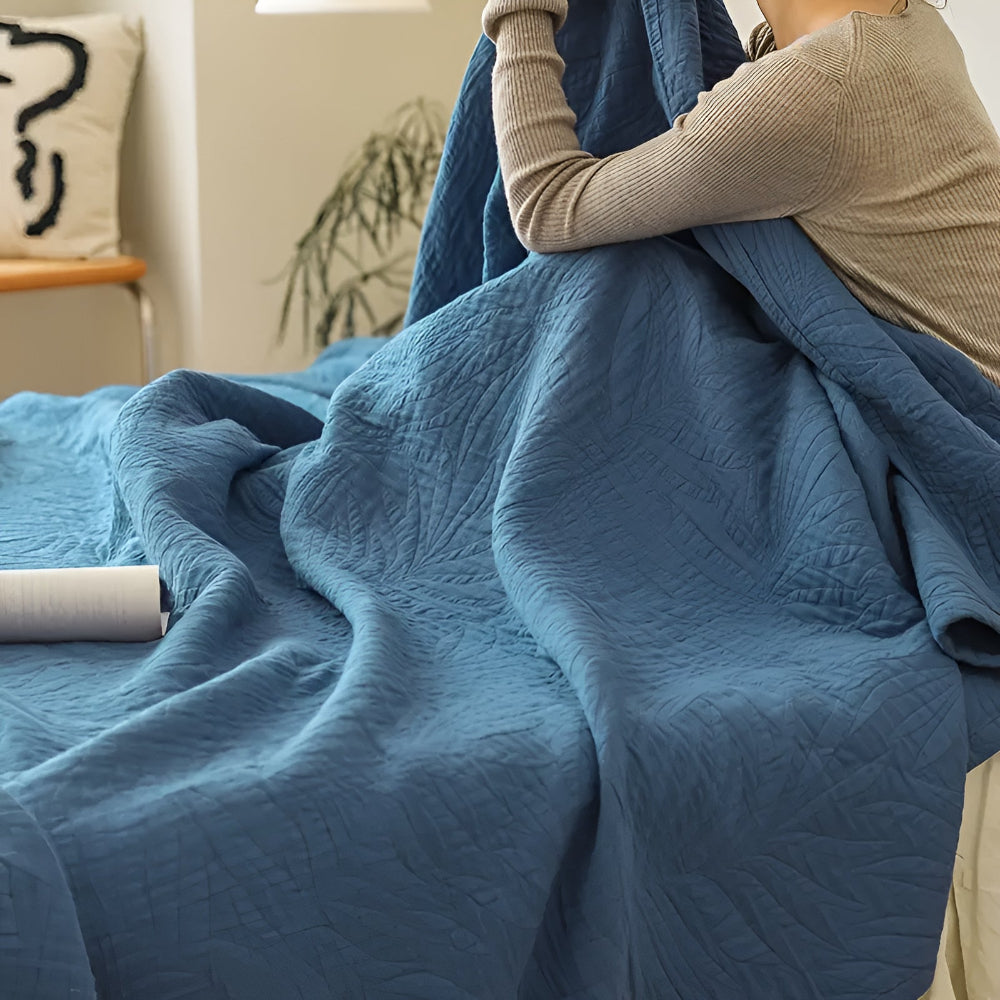 Soft Leaf Cotton Blanket — product detail view