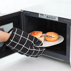 Heatproof Grid Pattern Kitchen Mitts — product detail view