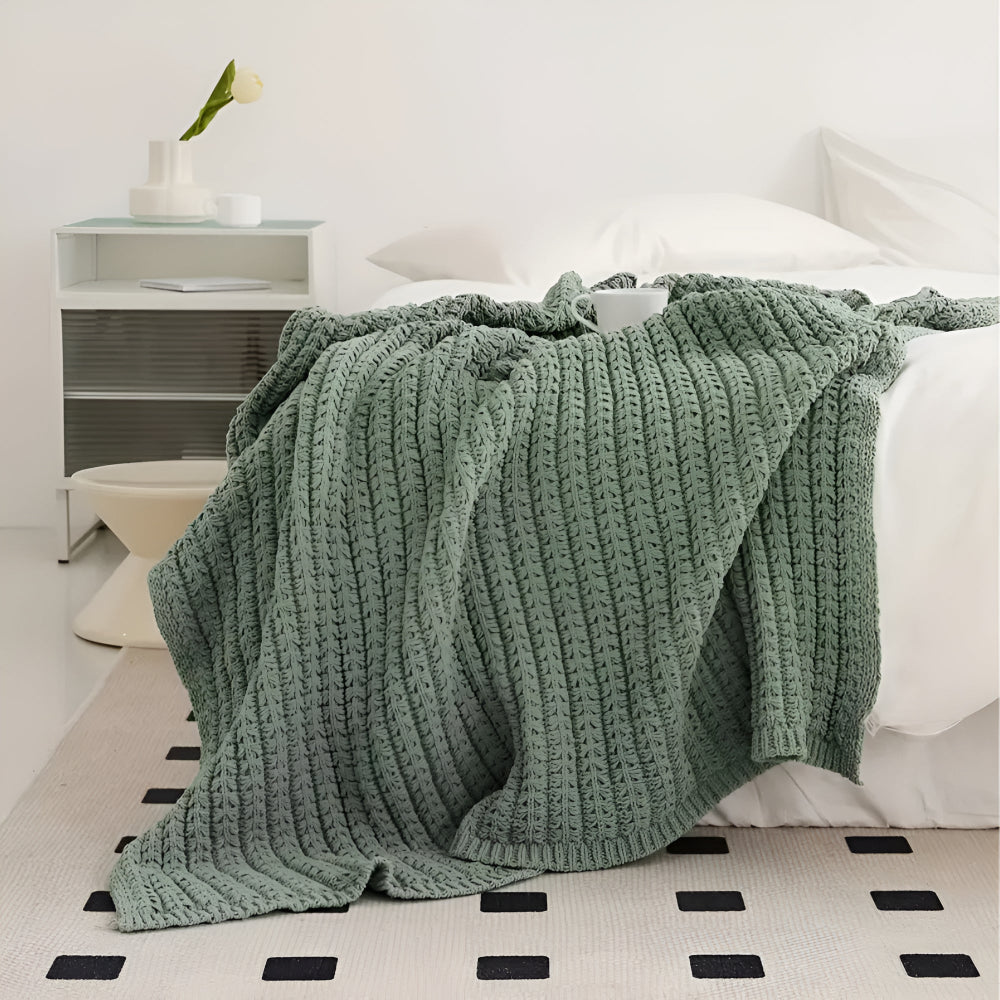 Vintage Chunky Knit Blanket — size and scale reference