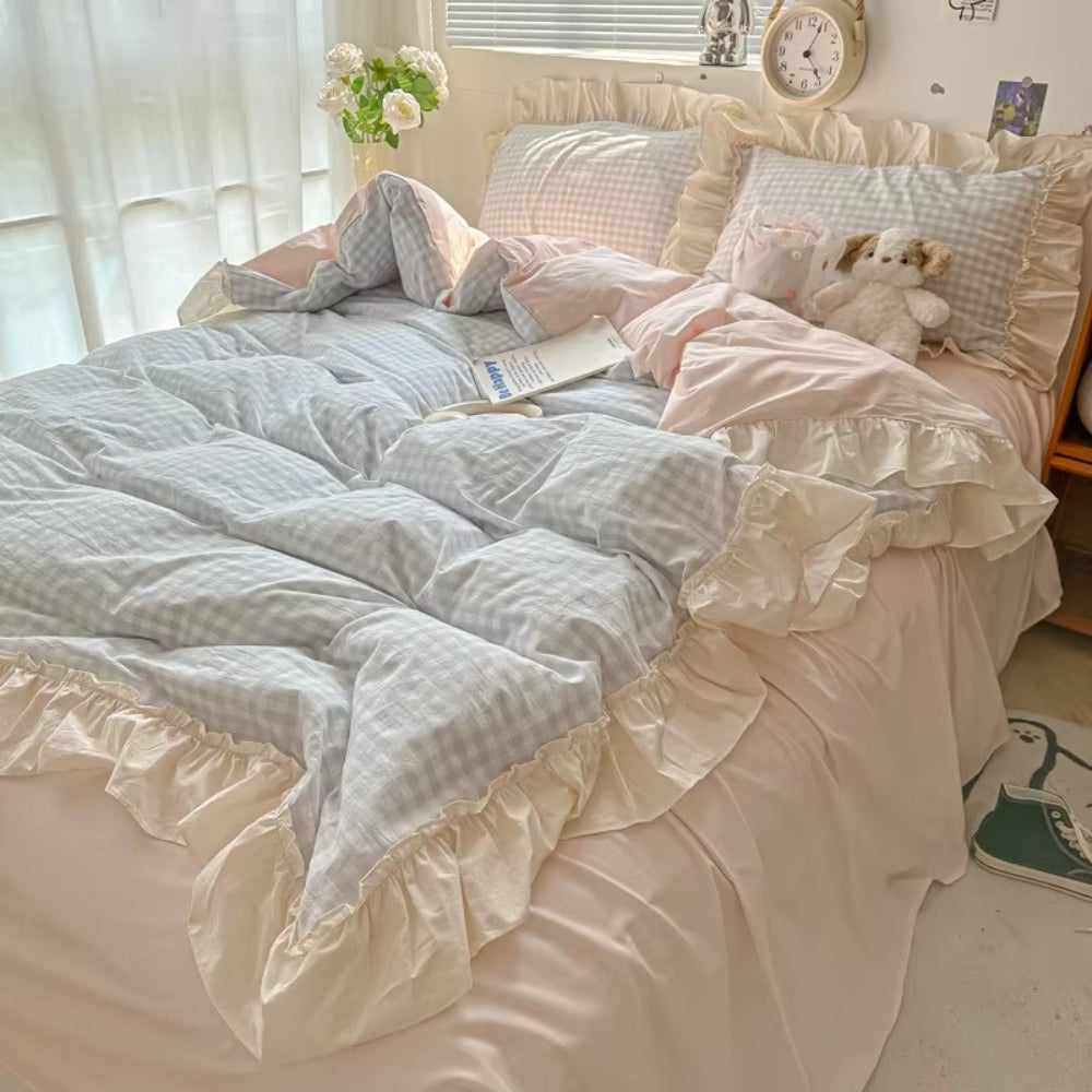 Gingham Check Ruffled Edges Bedding Set — product feature detail