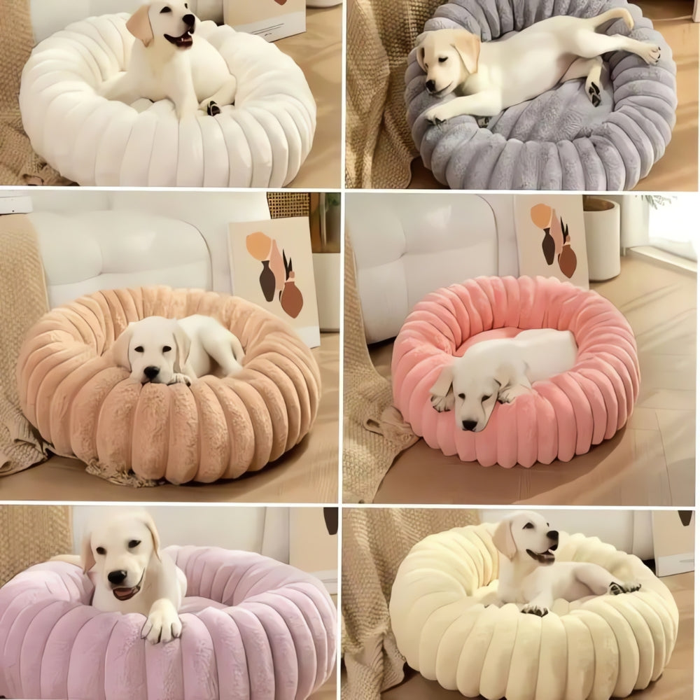 Purrfectly Plush Round Pet Bed — product close-up