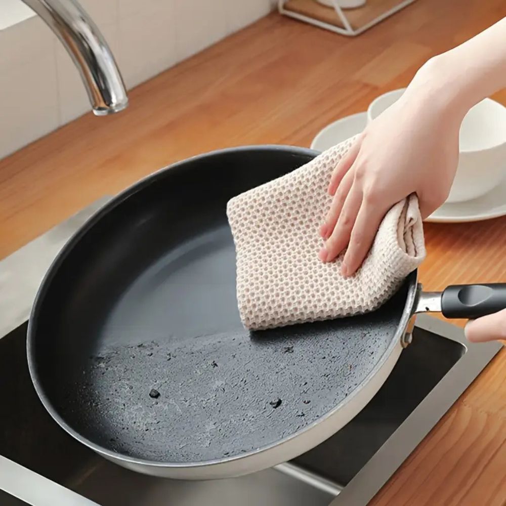 Honeycomb Absorbent Kitchen Towels — product in use