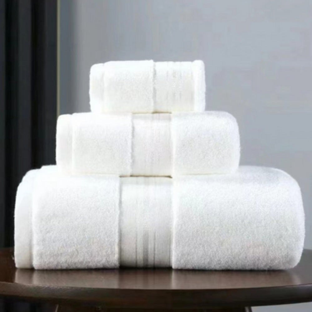 Cloud Comfort Egyptian Towel Set — lifestyle shot
