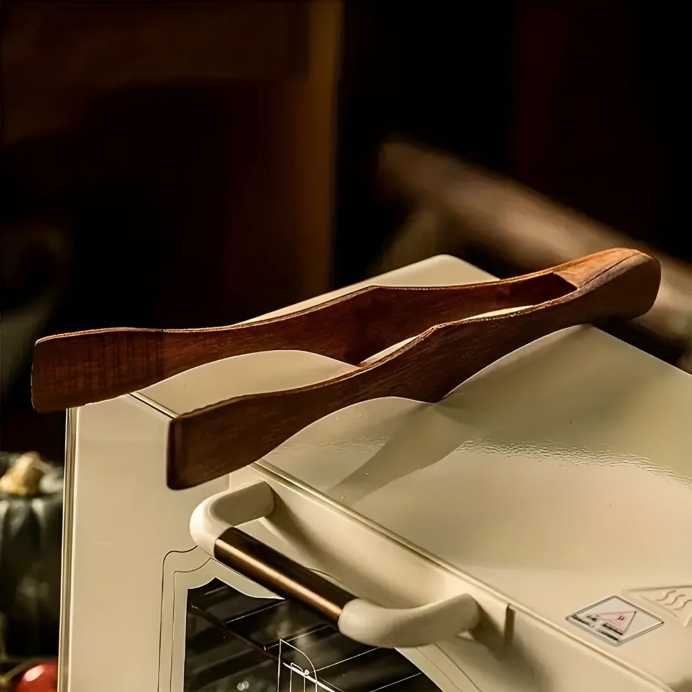 Natural Grip Kitchen Tongs — product in use