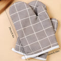 Heatproof Grid Pattern Kitchen Mitts — material texture close-up