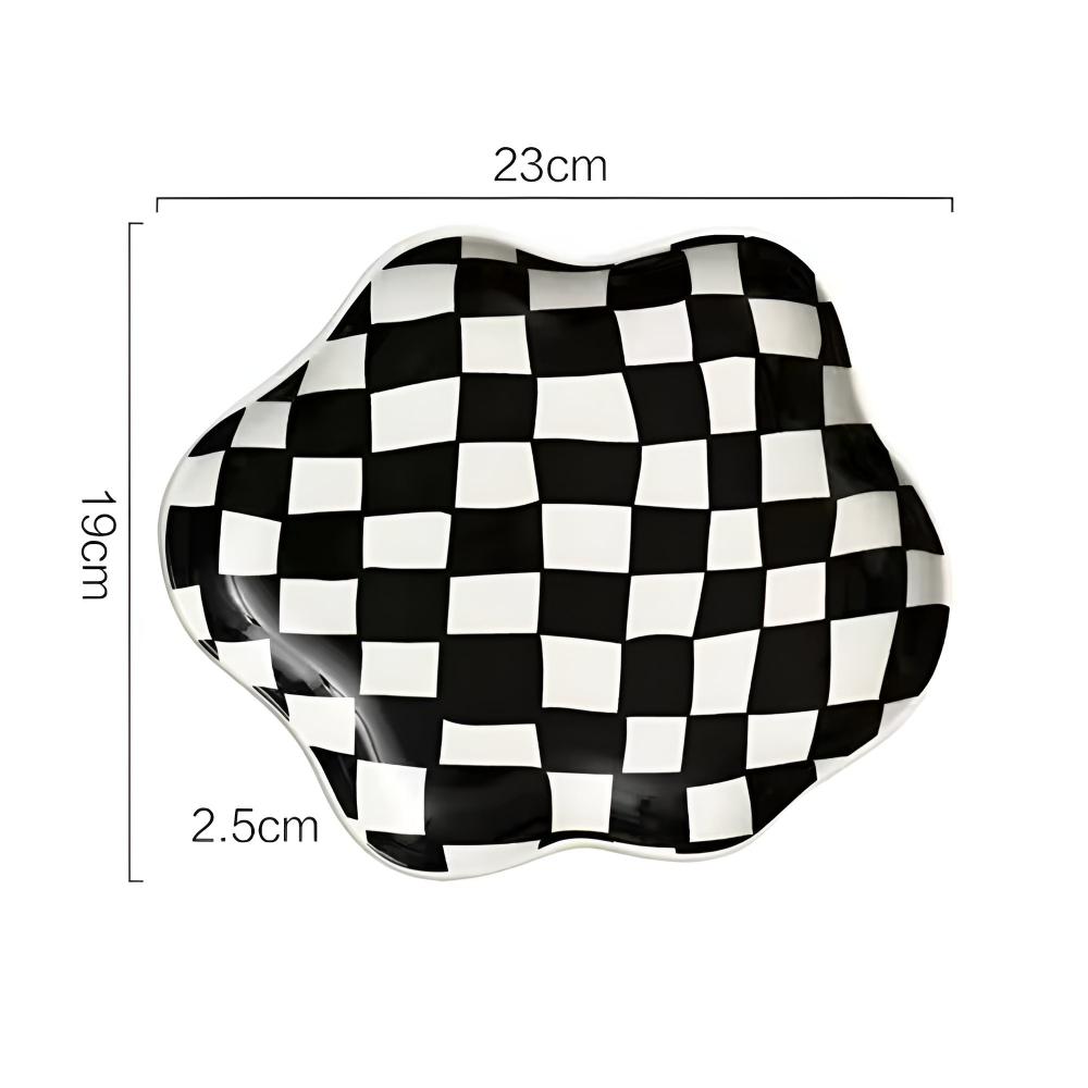 Classic Checkered Ceramic Plate — product feature detail
