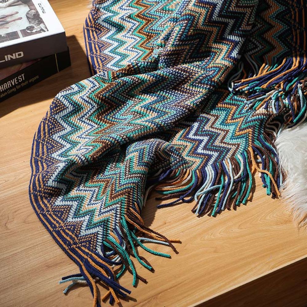 Multicolour Zigzag Tasseled Knit Throw — material texture close-up