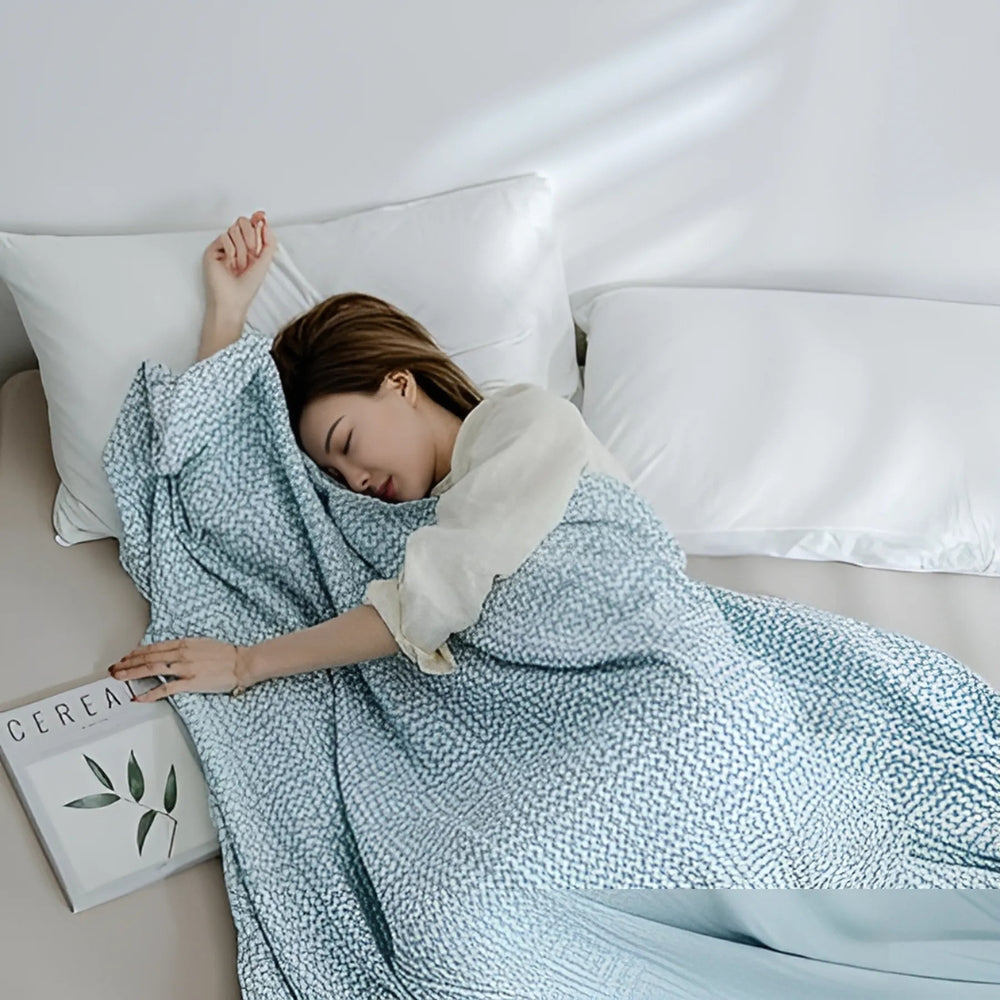 Cosy Maze Pure Cotton Blanket — product close-up