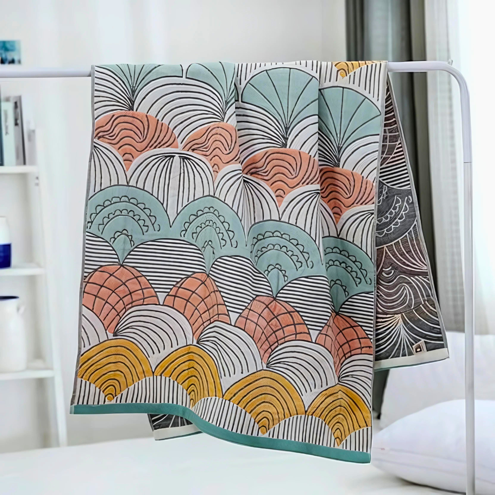 Shell Print Jacquard Cotton Bath Towel — product detail view