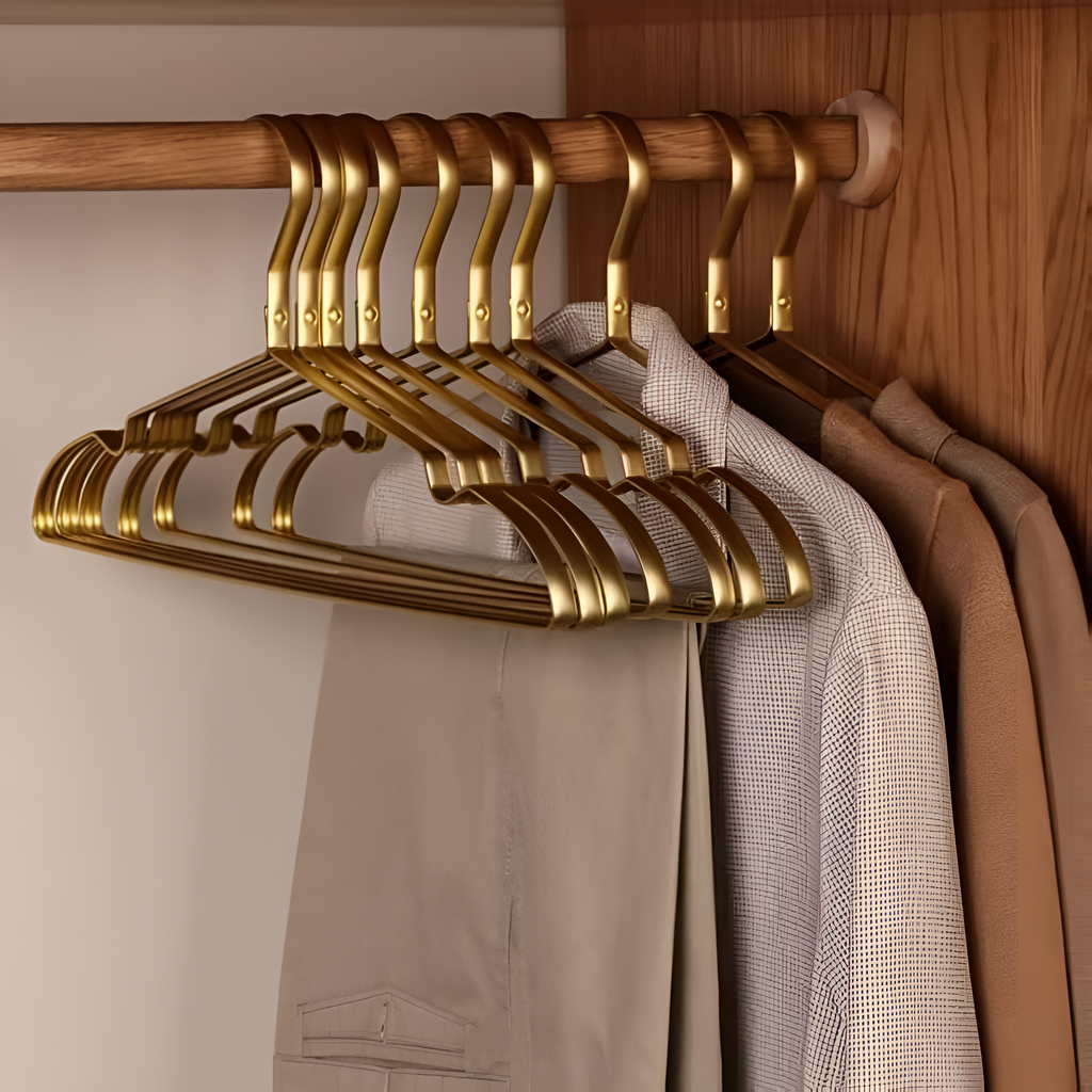 Aluminum Alloy Nonslip Hangers — product in use
