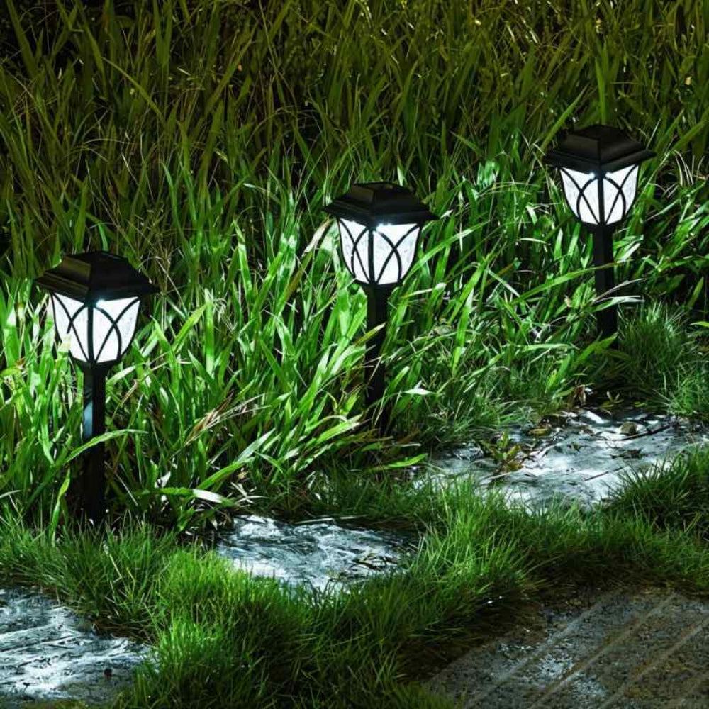 Solar Garden Lantern Pack — product in use