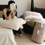Cosmo Fluffy Winter Three-Dimensional Warm Blanket — product feature detail