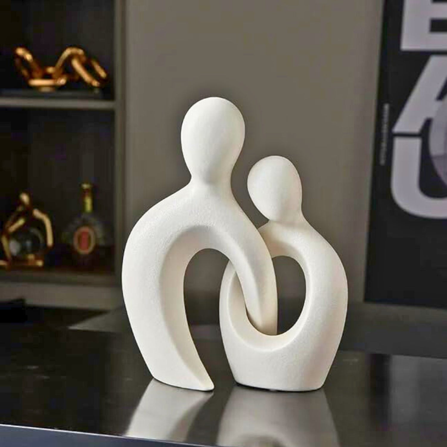 Embrace Form Modern Abstract Couple Statue — product close-up