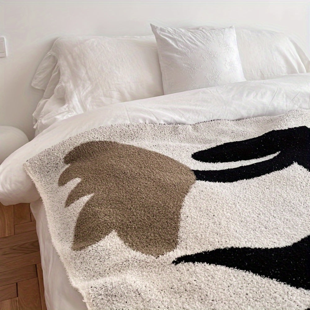 Onyx Cosy All-Season Travel Bed Blanket — lifestyle shot