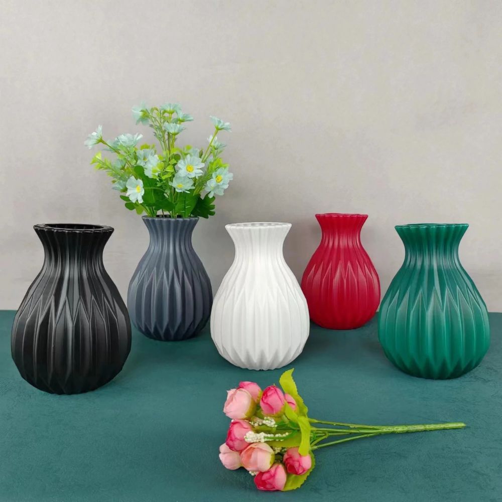Ripple Form Decorative Vase — main product photo