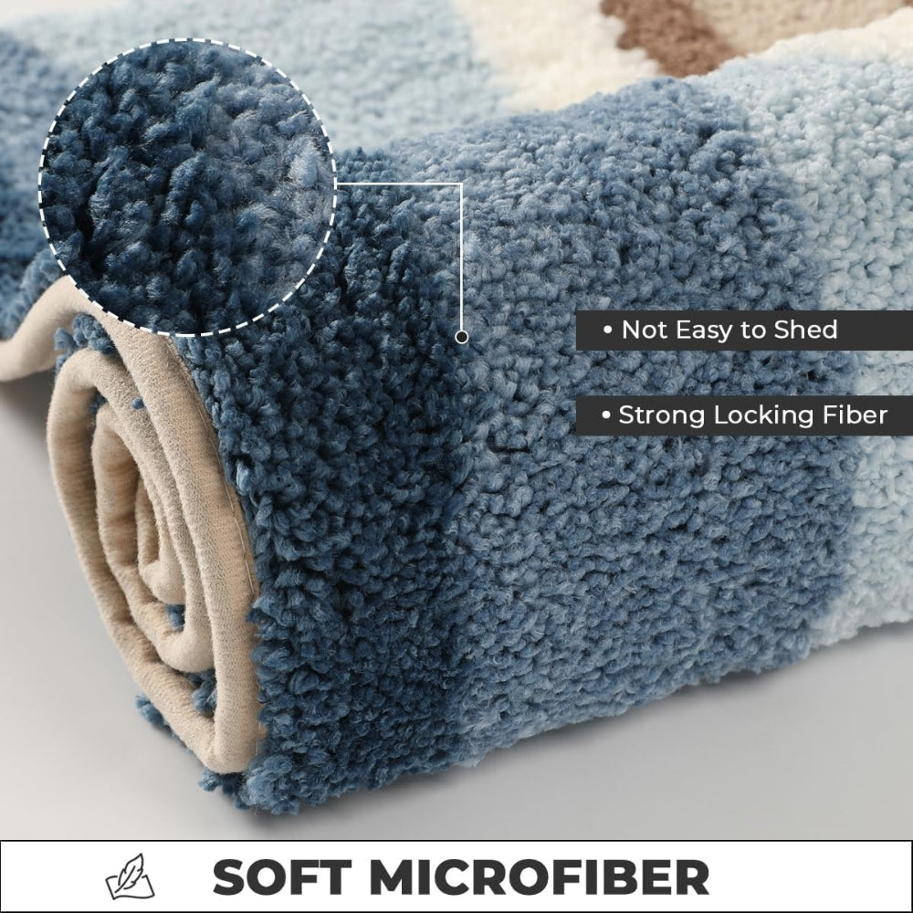 Seaside Footprint Pattern Bath Mat — lifestyle shot