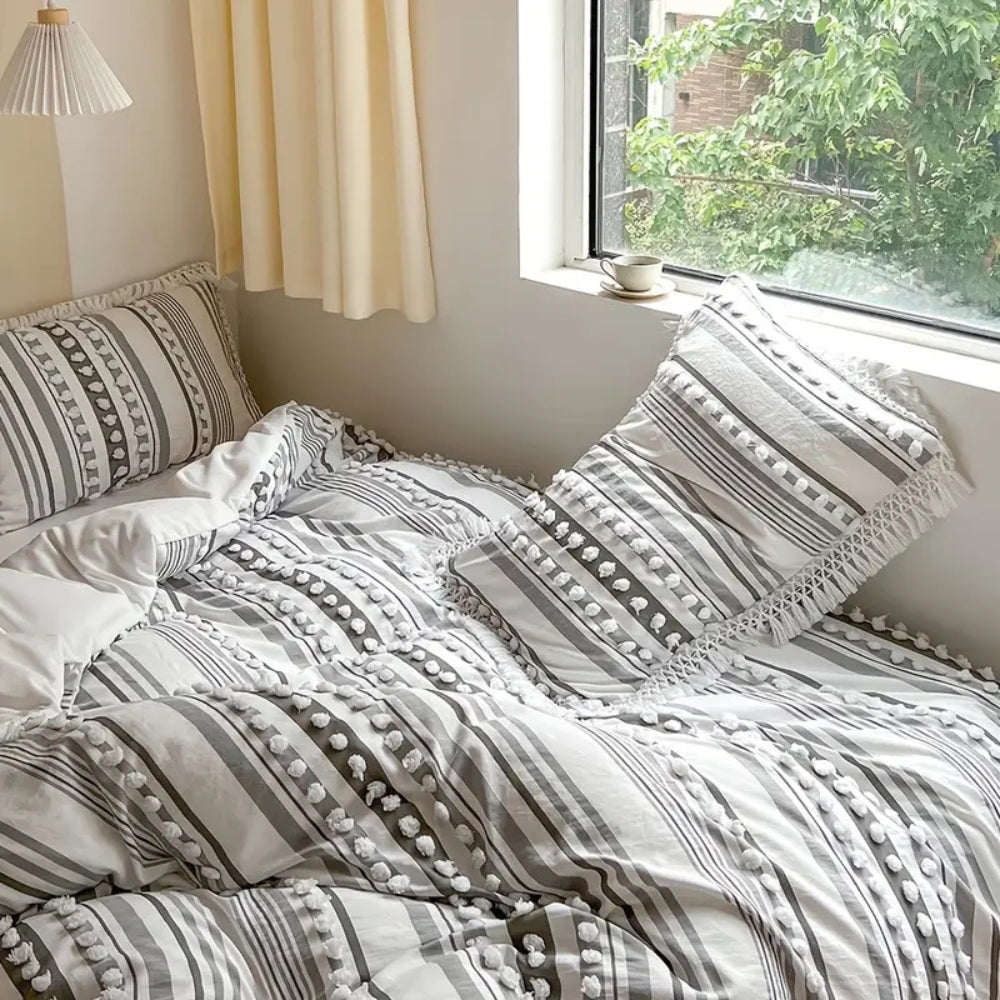 Soft Stripe and Tassel Quilt Set | 3pcs — product close-up