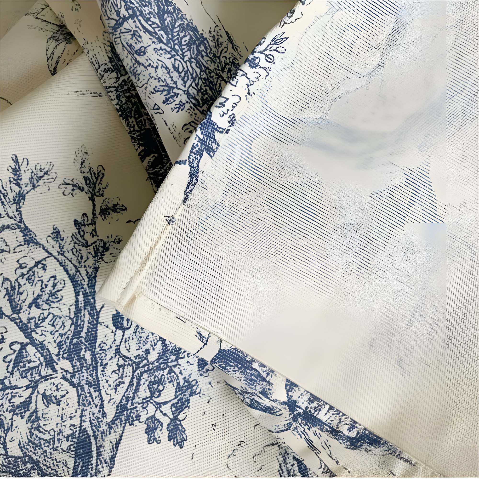 French Classic Blue Vintage Dining Tablecloth — product feature detail
