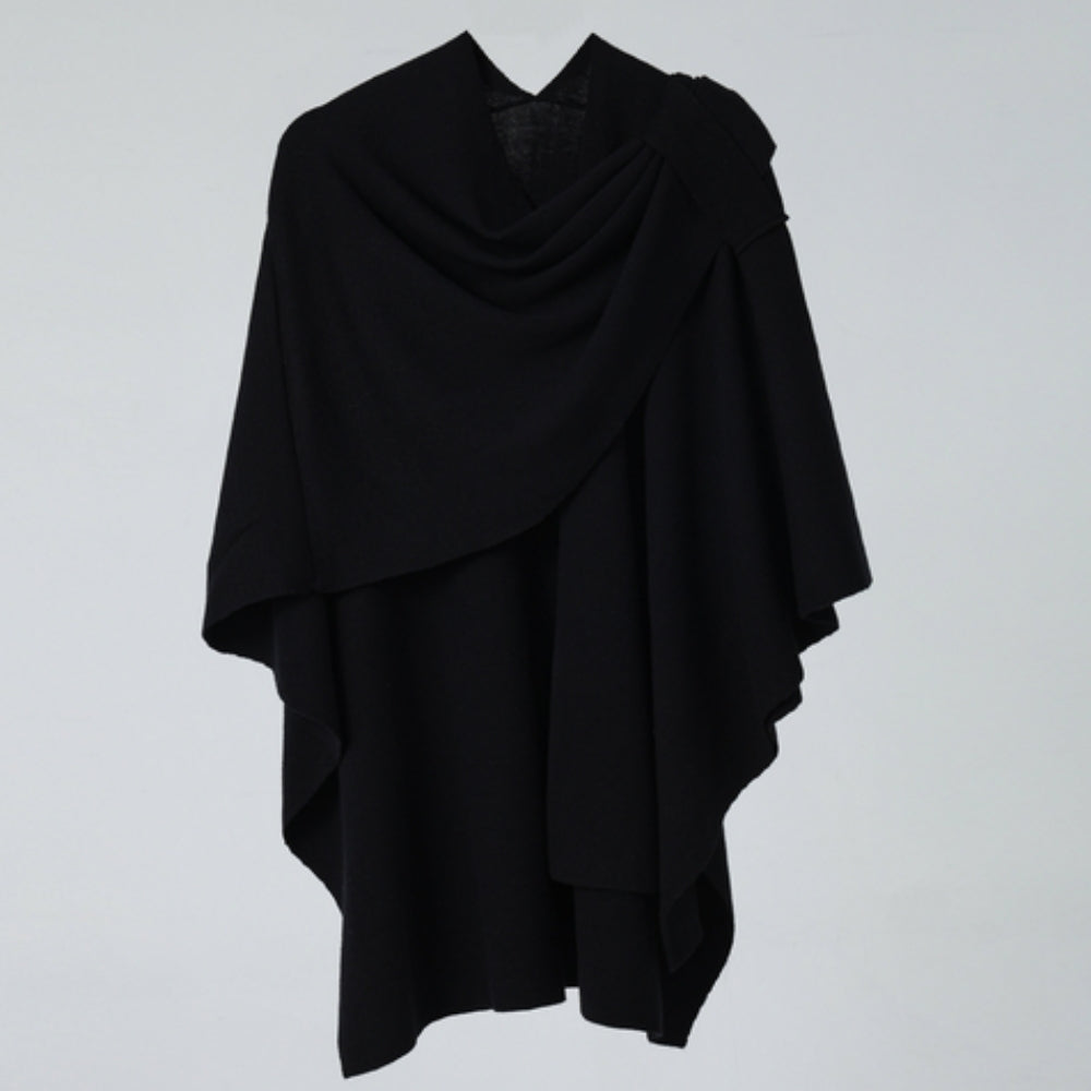 Virelli Poncho Lightweight Shawl Coat — size and scale reference