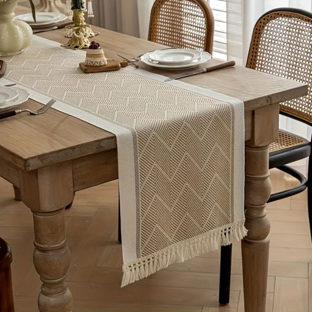 Zigzag Loom Table Runner — product feature detail