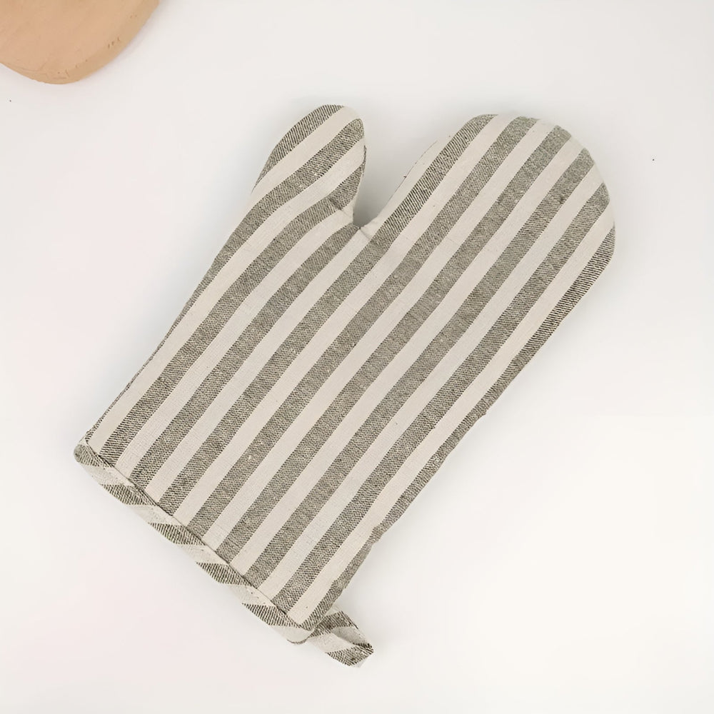 Premium Striped Heat-Resistant Oven Mitt — alternate angle view