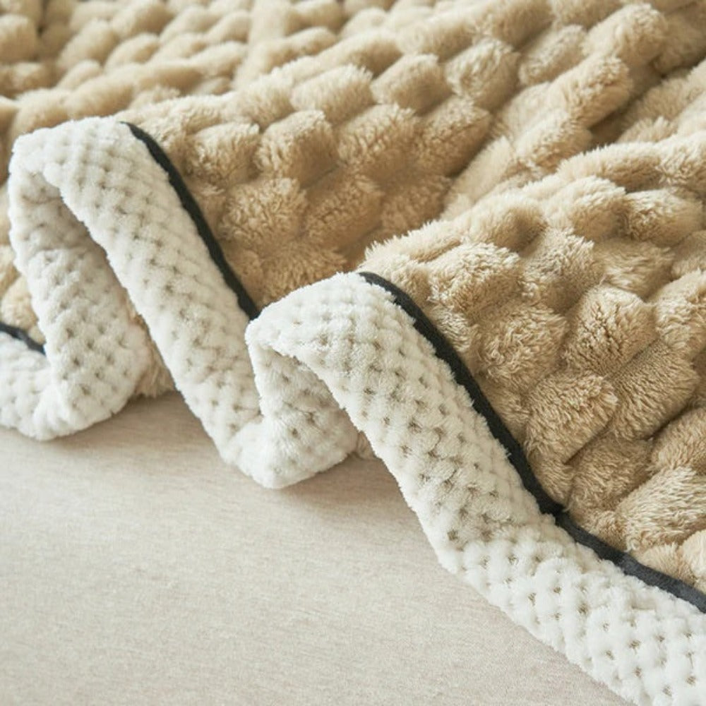 Cloud Cuddle Blanket™️ — size and scale reference